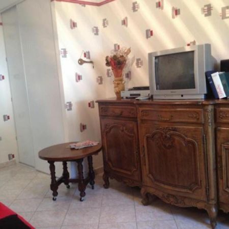Charmant Gite A Etain, Tout Inclus, Proche Verdun Avec Terrasse Et Parking - Fr-1-585-3 外观 照片