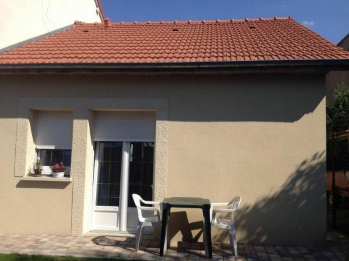 Charmant Gite A Etain, Tout Inclus, Proche Verdun Avec Terrasse Et Parking - Fr-1-585-3 外观 照片